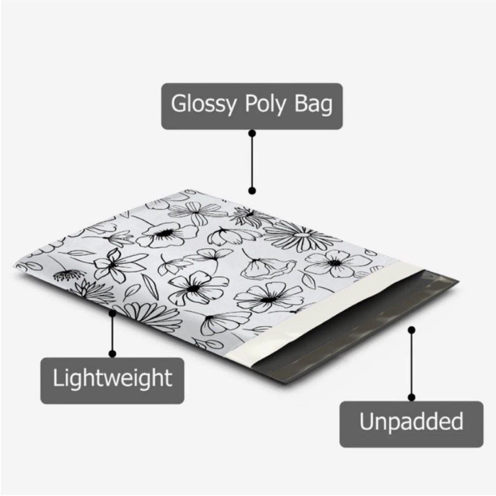 20 (10” x 13”) Black and White Floral Poly Mailers Poly Bags NEW - Picture 2 of 4
